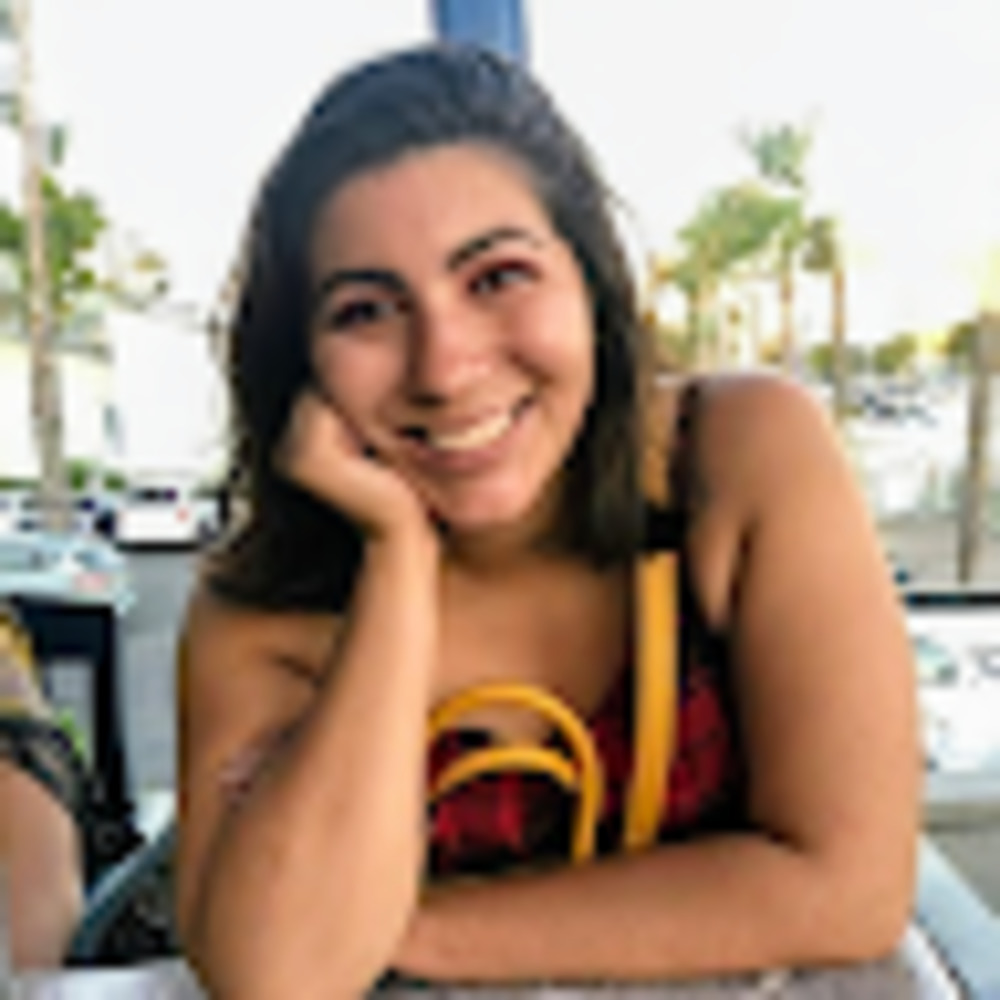 Meet your Posher, Kira